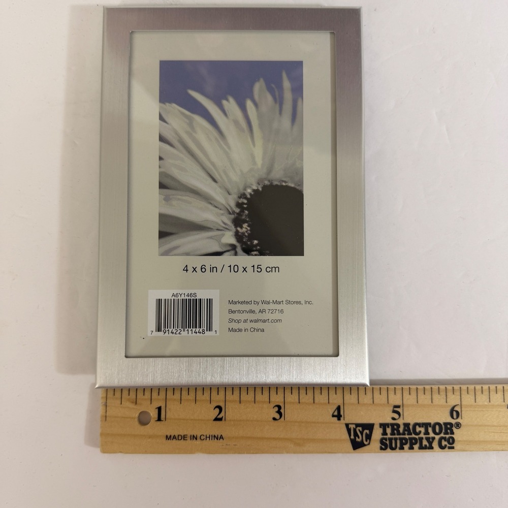 Mainstays Brushed Silver 4x6 Picture Frame Glass Tabletop Photo Frame - Picture 5 of 5
